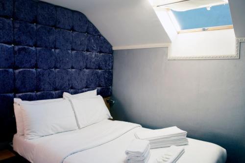 Hotel 24-7 Express Newport  Eksteriør bilde